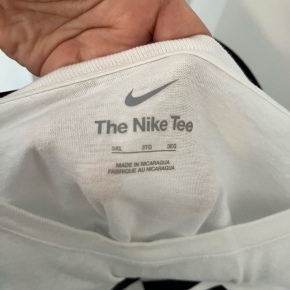 NIKE Sportswear Men's Logo T-Shirt white 3XL - Picture 4 of 4